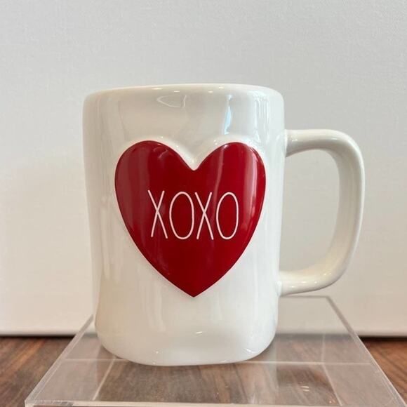 Rae Dunn XOXO Heart Mug Valentine's‎ Day Ceramic Coffee Tea Cup - Picture 1 of 5
